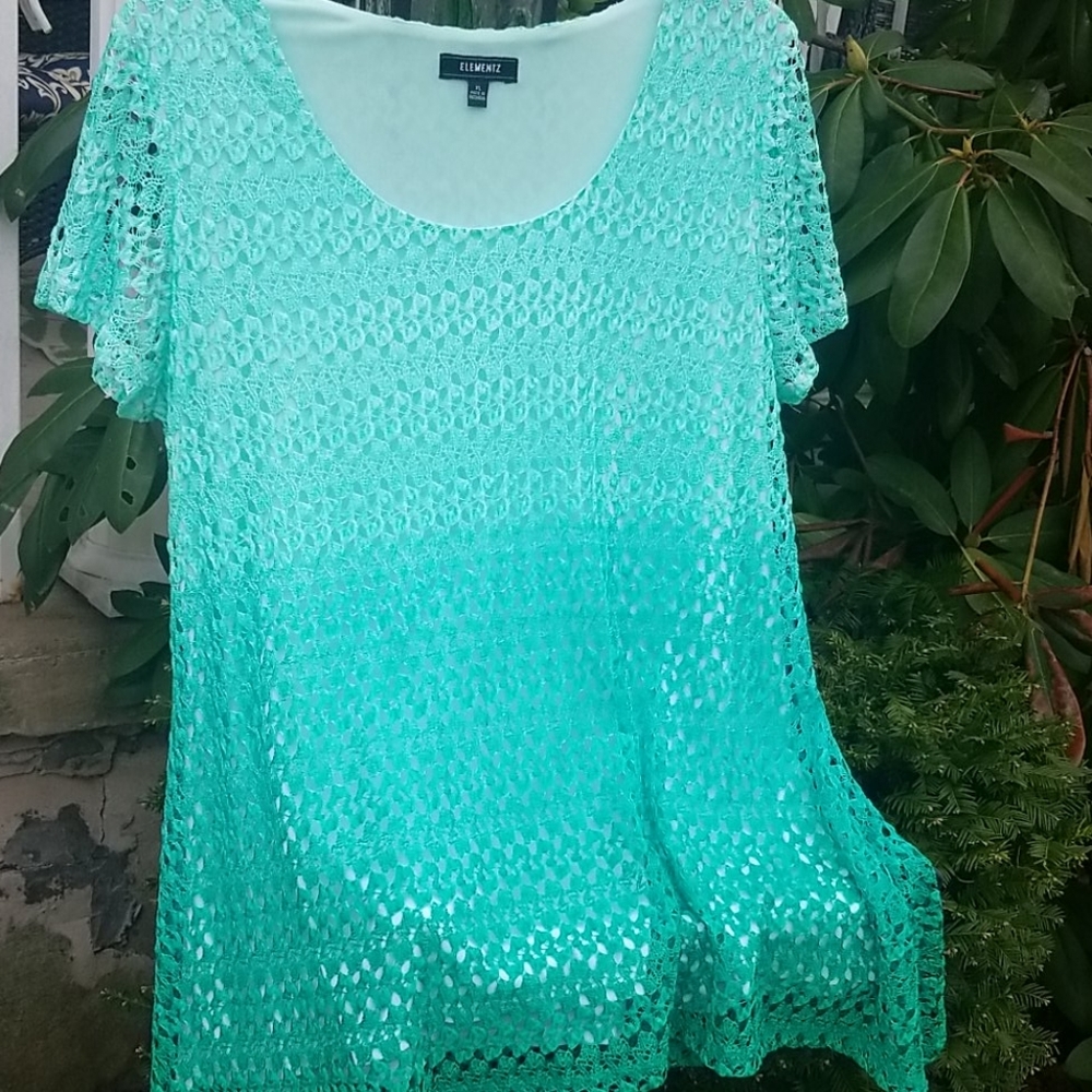ELEMENTZ Womans Top